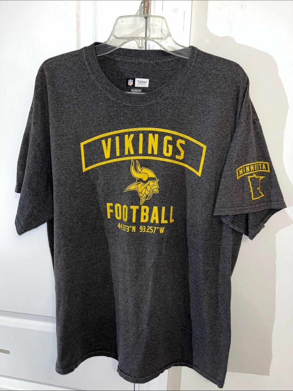 Vintage Minnesota SKOL Vikings NFL logo Football workout gym T shirt XL